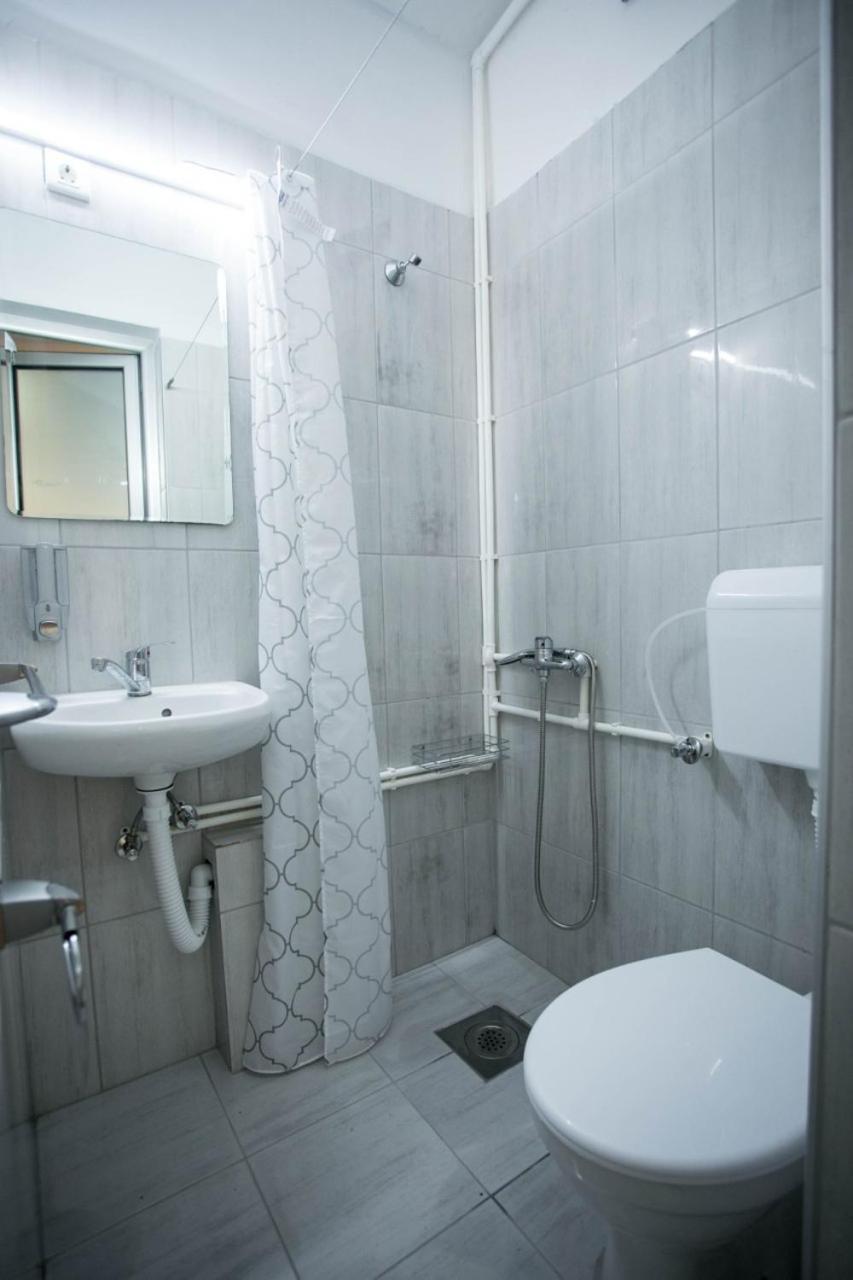 Apartmani Dio Nis Ngoại thất bức ảnh